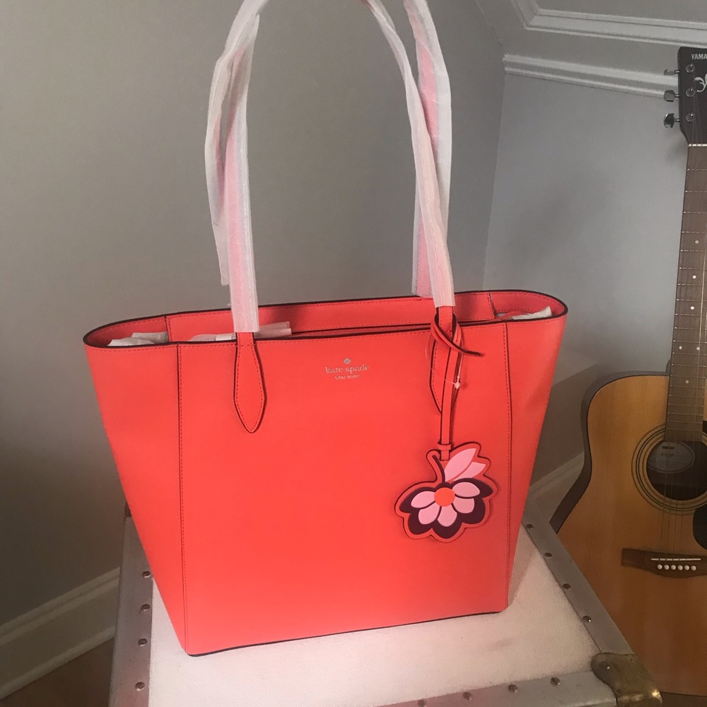 Kate Spade Large Orange Zipped Top Tote Bag. NWT